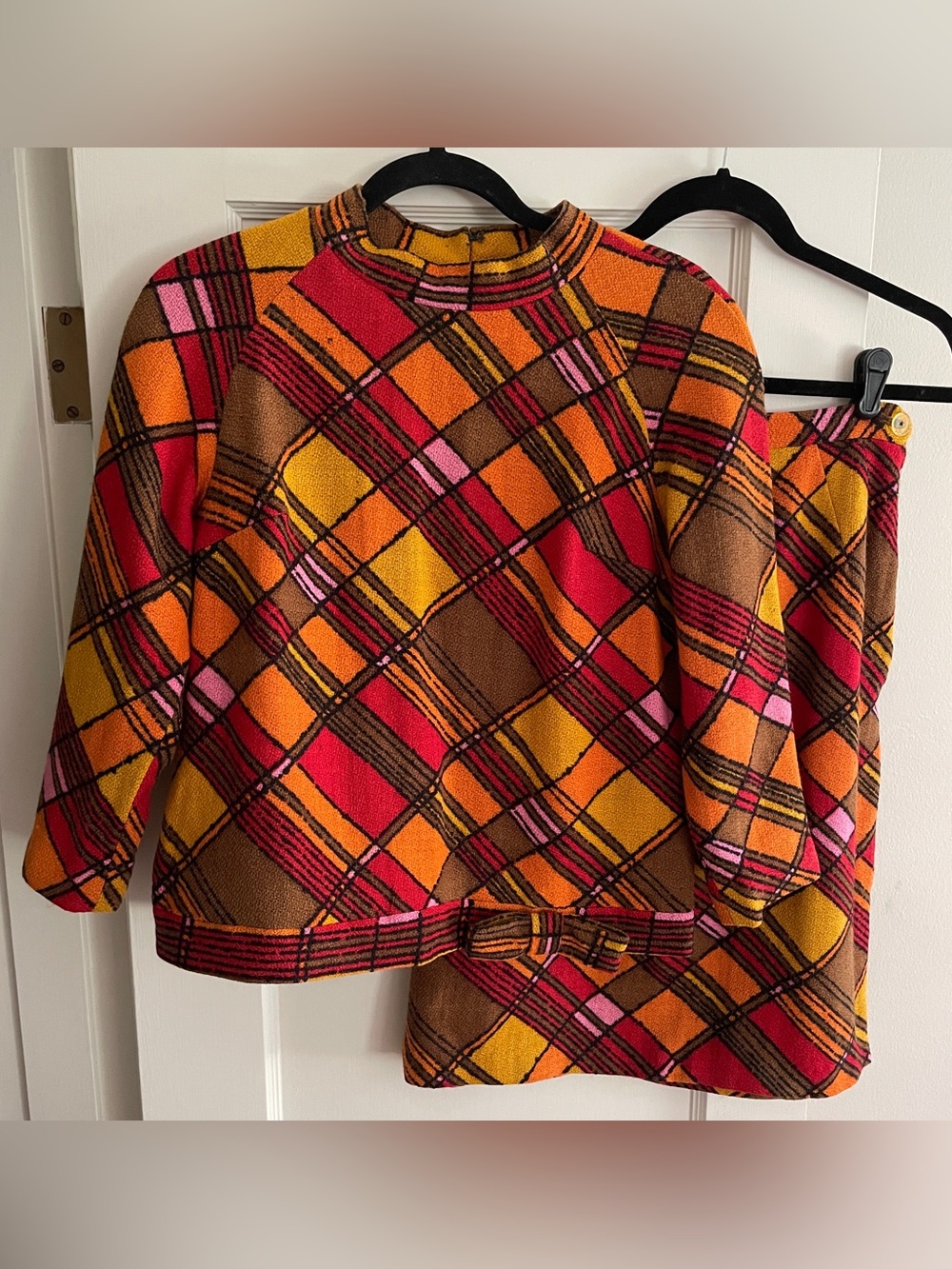 VTG 60s R&K Originals skirt set w/ mock neck and bow detail